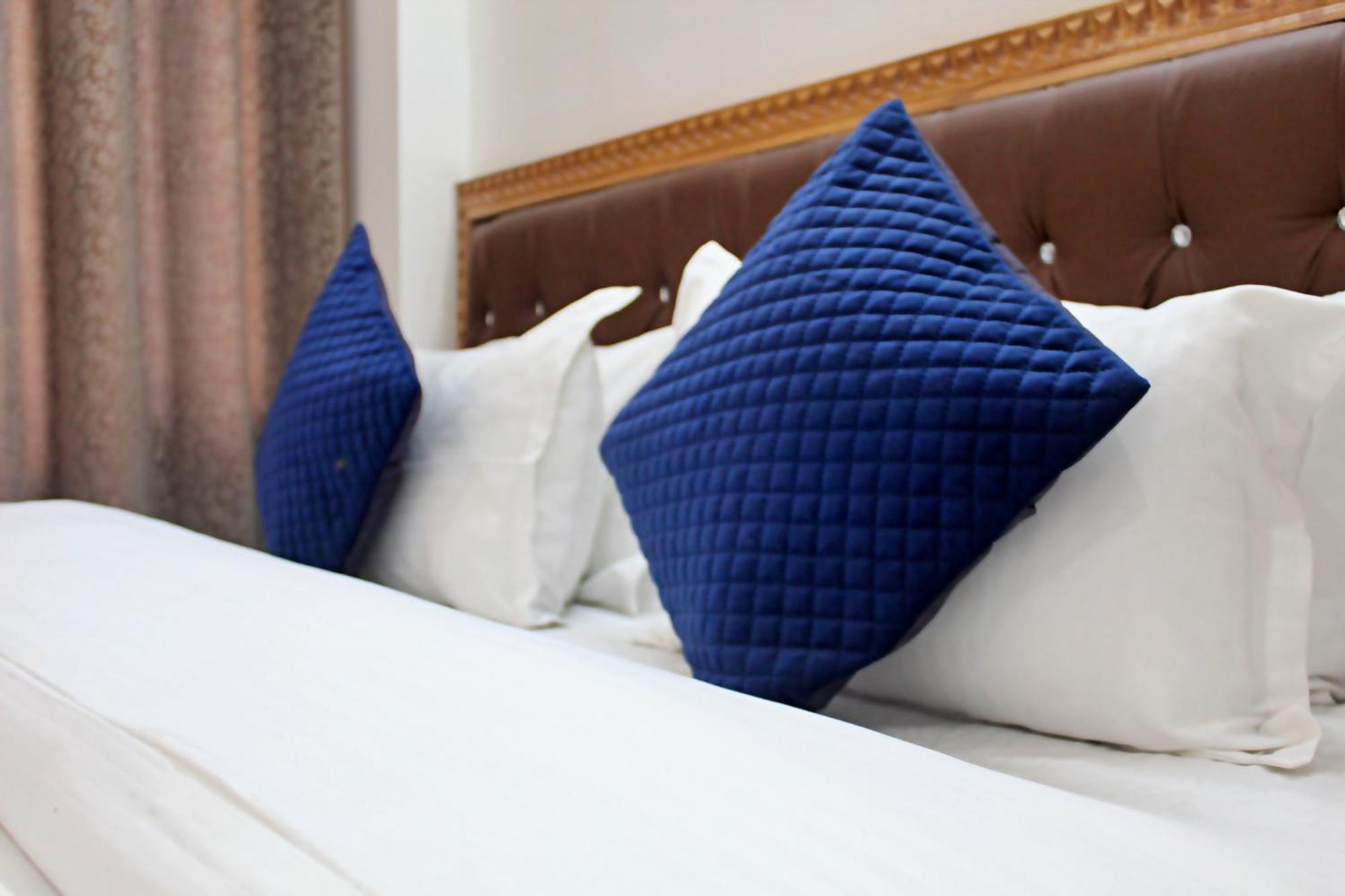 The Richie Royal Inn 마날리 외부 사진